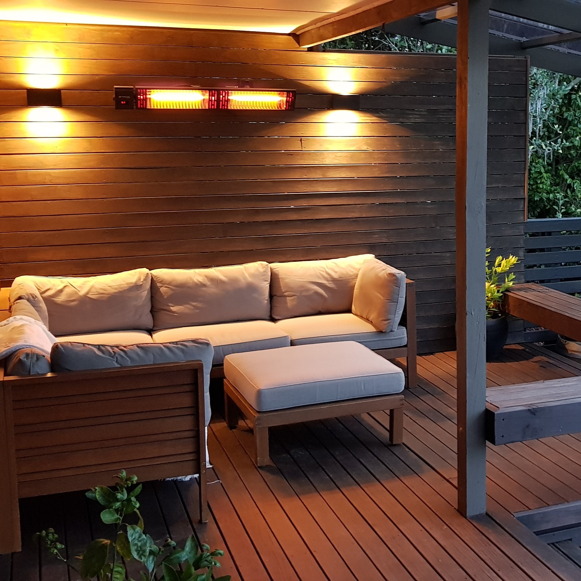 Herschel Manhattan 3000w Medium Infrared Heater with Remote