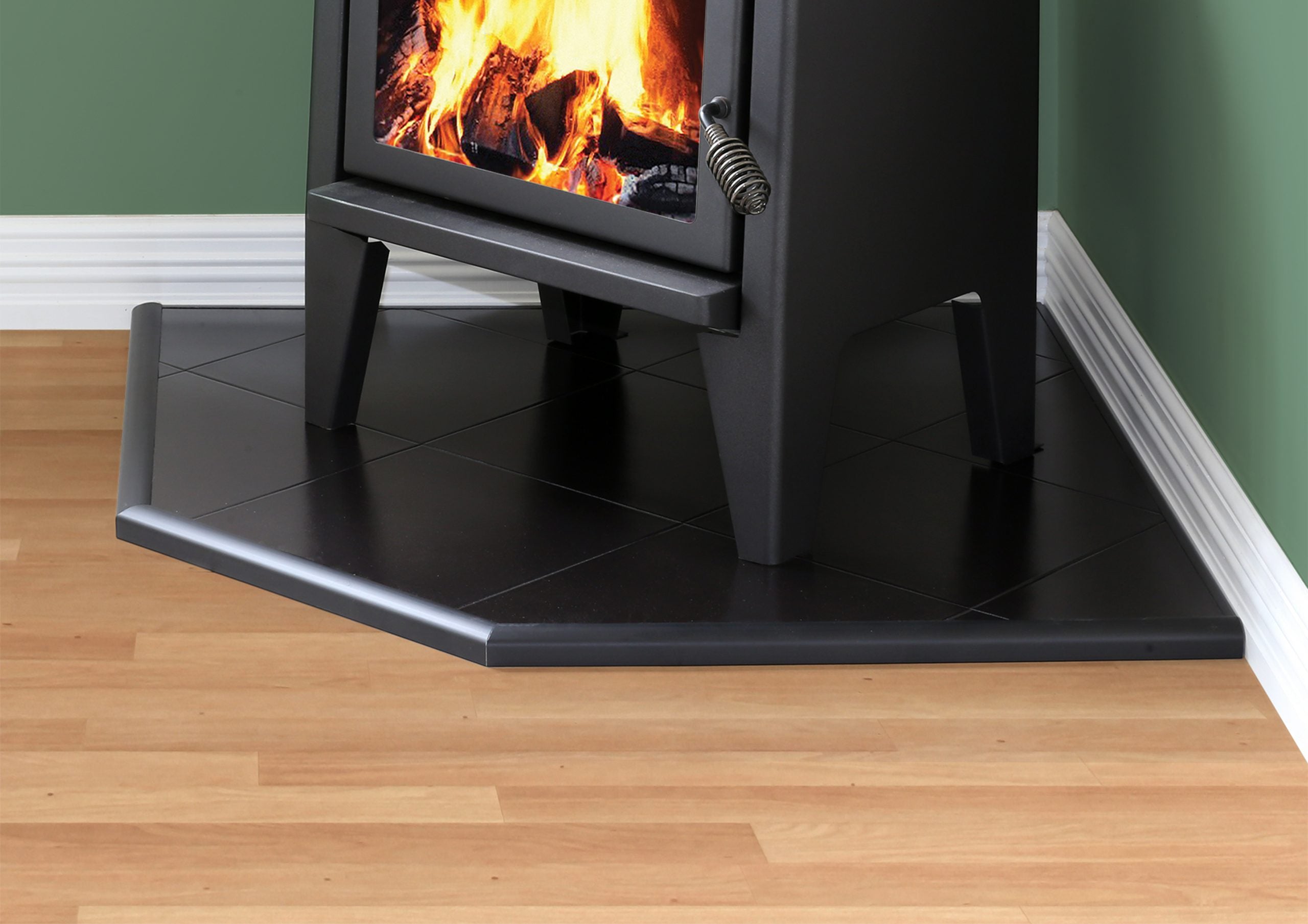 Alloy 1000 Corner Floor Protector with black tile and alloy trim