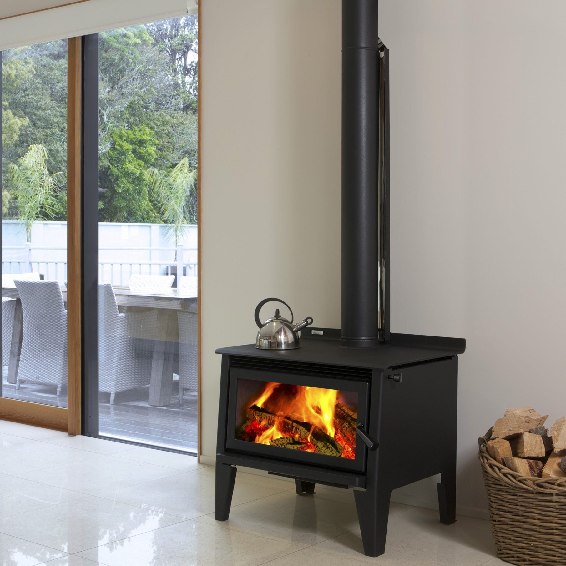 Metro Mega Rad Wood Fire – large capacity clean air approved wood burner