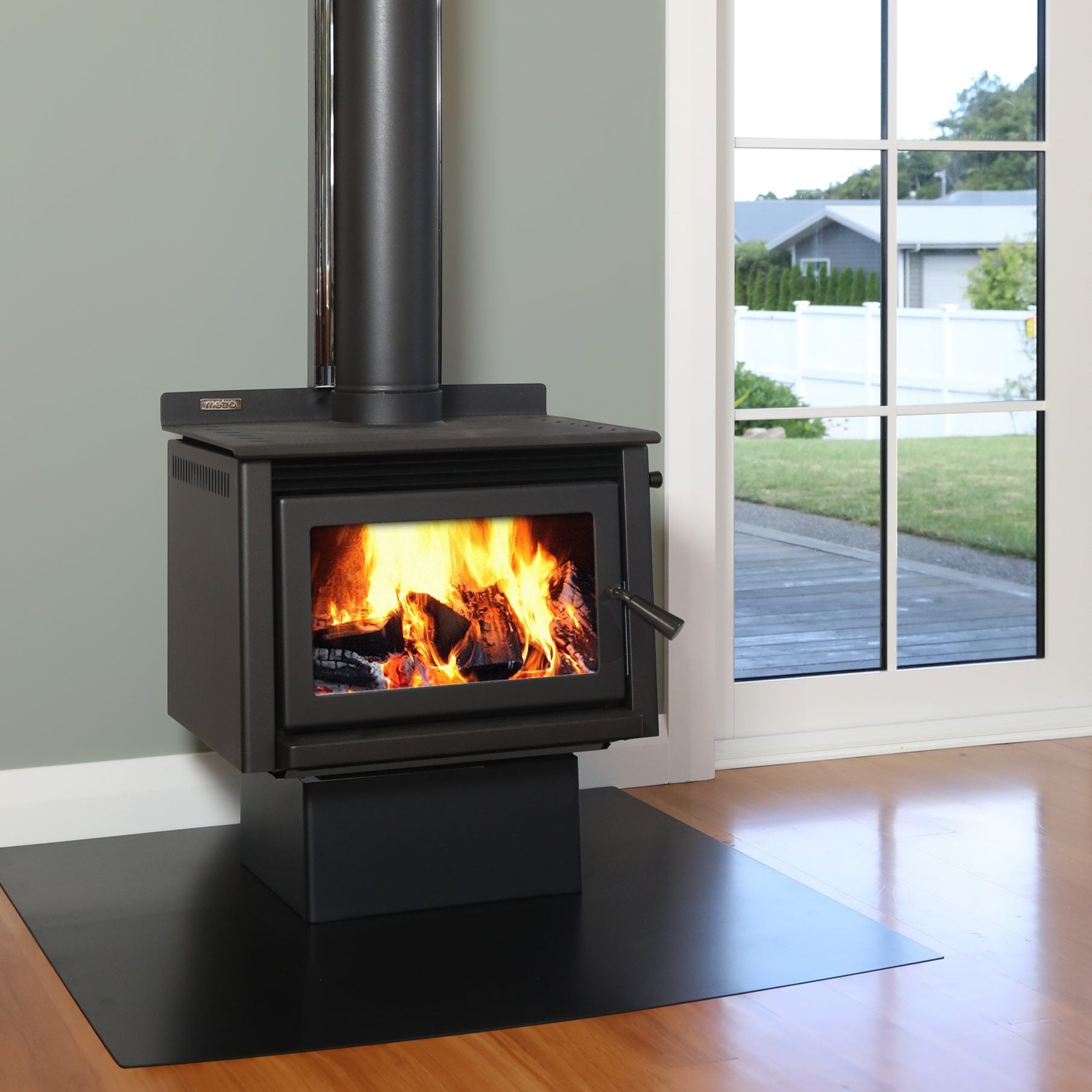 Metro Ultra Wee Rad ULEB wood fire – 15kW clean-burning wood burner with fan