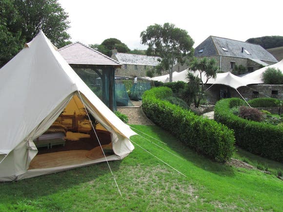 Glamping Bell Tent 5m Pro luxury cotton canvas tent sleeping 6 adults