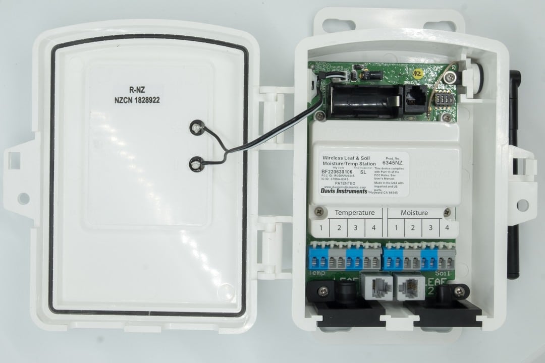 soil moisture meter nz Wireless Leaf, Soil Moisture & Temperature Station (no sensors) –  Turfrey.co.nz