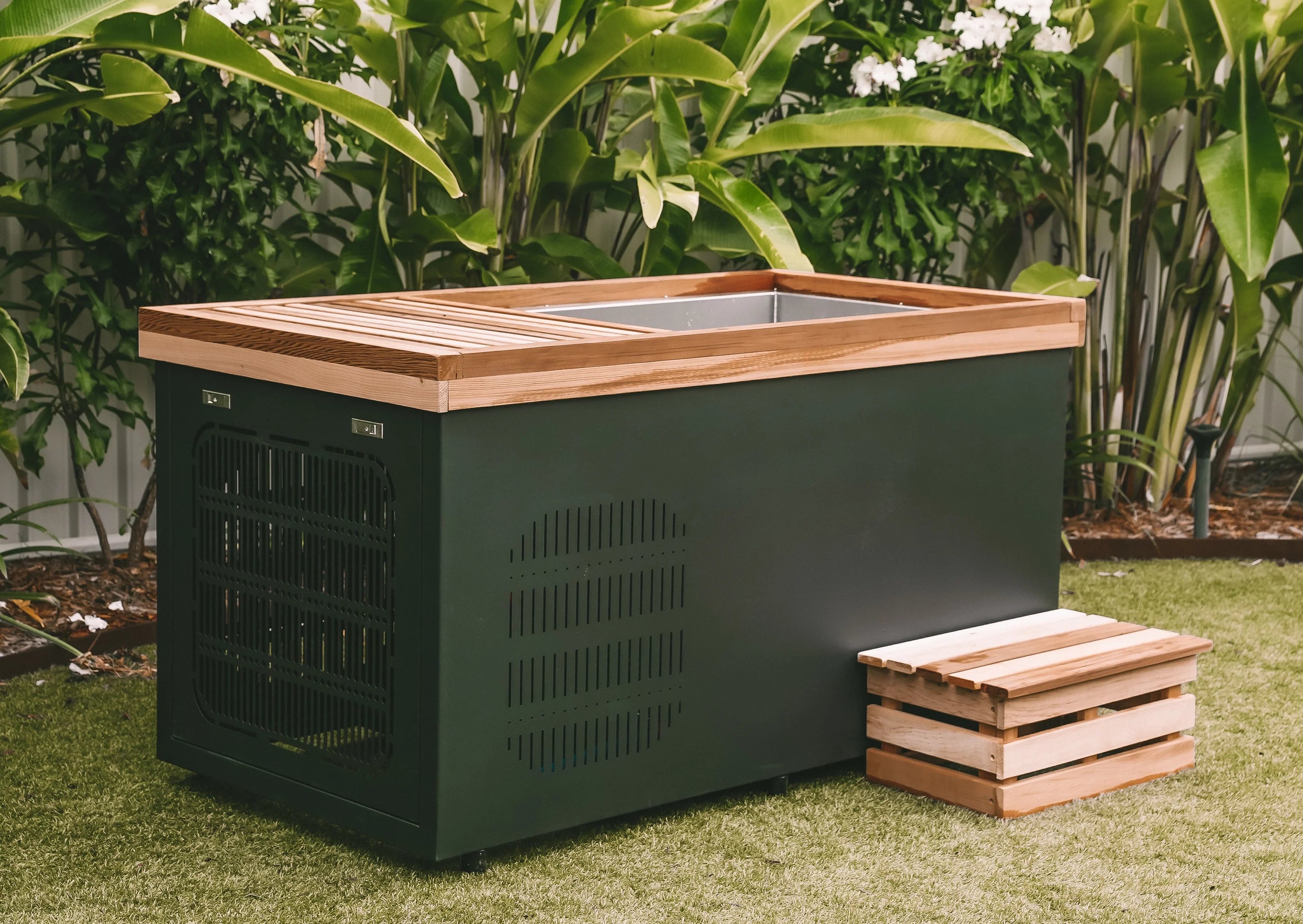 Sereno Revive Luxury Cedar Ice Bath & Hot Plunge