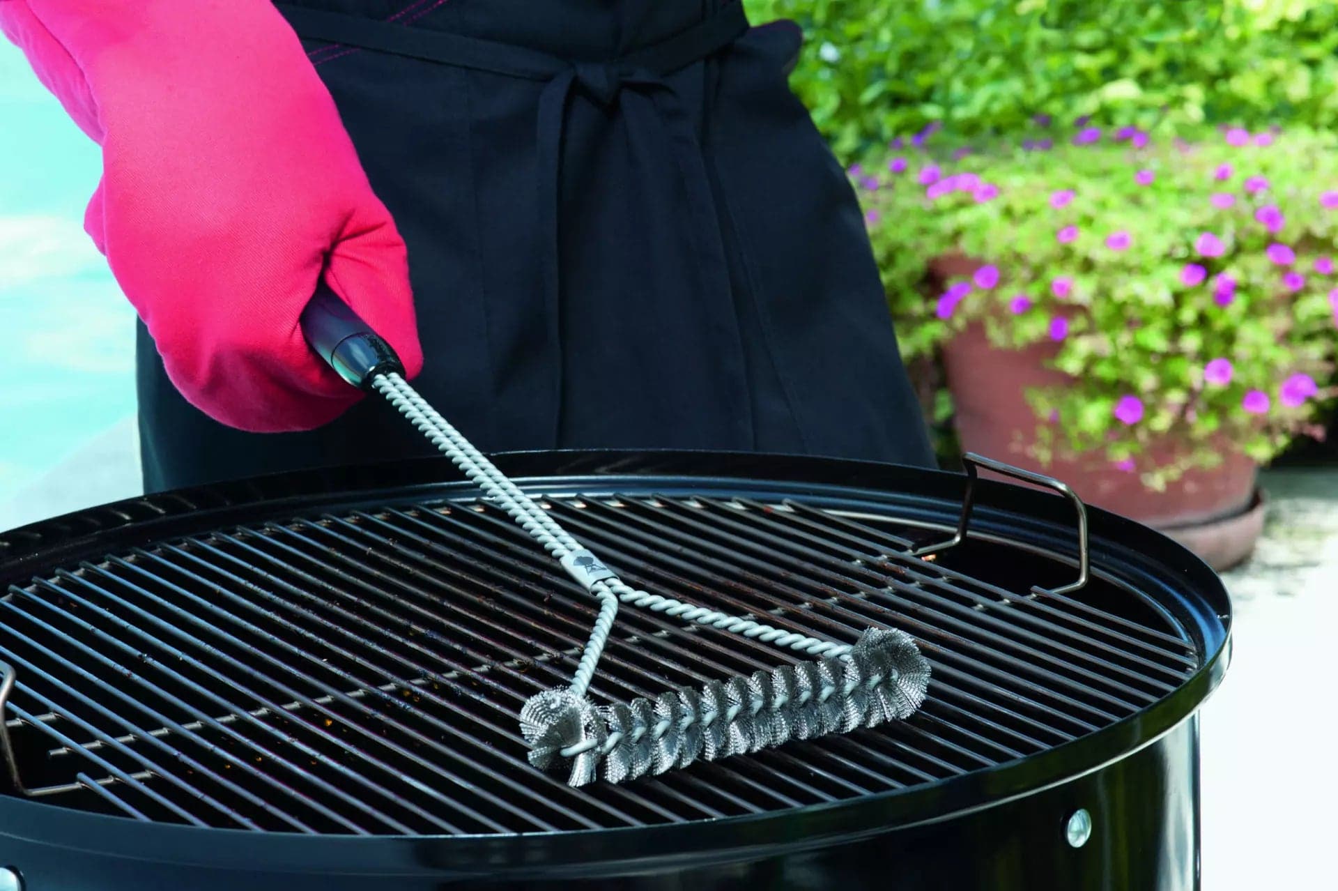 Weber grill brush top