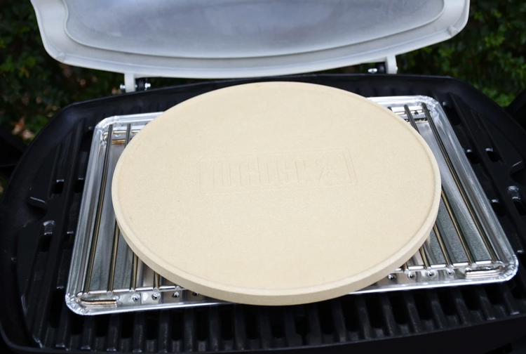 cook pizzas on weber bbqs in nz with this pizza stone and tray