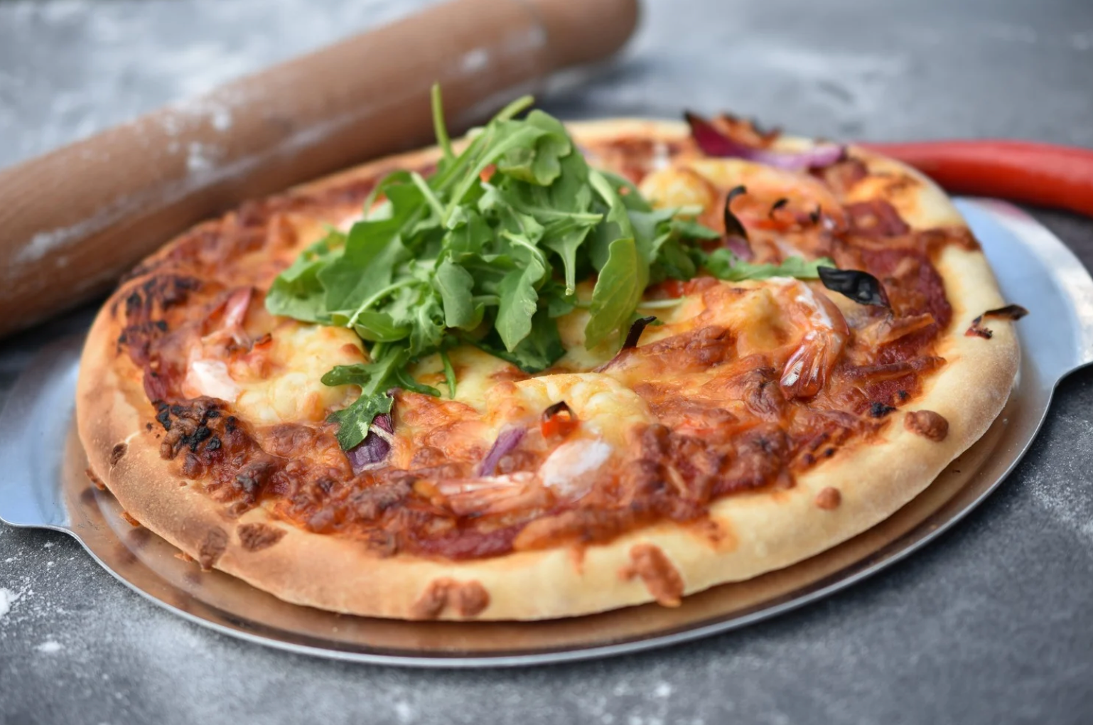 easy serve tray and pizza stone for weber bbqs